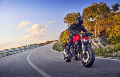 Leihmotorrad Honda CB1000 Hornet