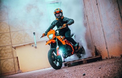 Leihmotorrad KTM 125 SMC R