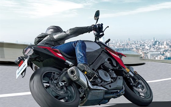 Verleihmotorrad Suzuki GSX-S1000 vom Händler BKM Bikes Handels GmbH - Bild 22