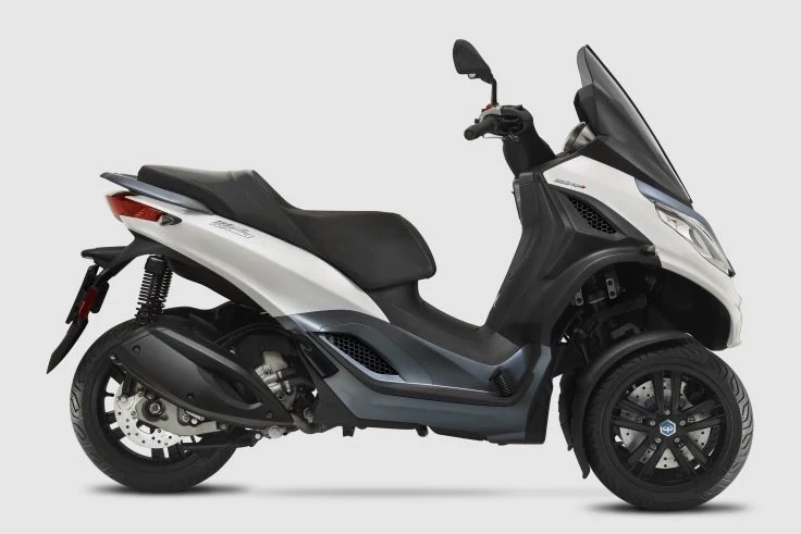Verleihmotorrad Piaggio MP3 310 vom Händler BKM Bikes Handels GmbH Bild 3: Verleihmotorrad Piaggio MP3 310 vom Händler BKM Bikes Handels GmbH