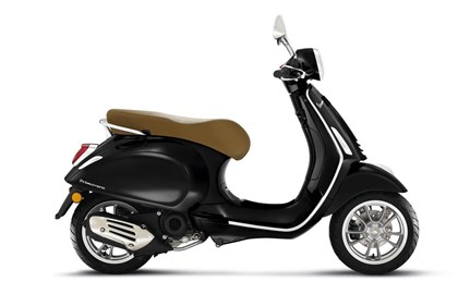 Leihmotorrad Vespa Primavera 50