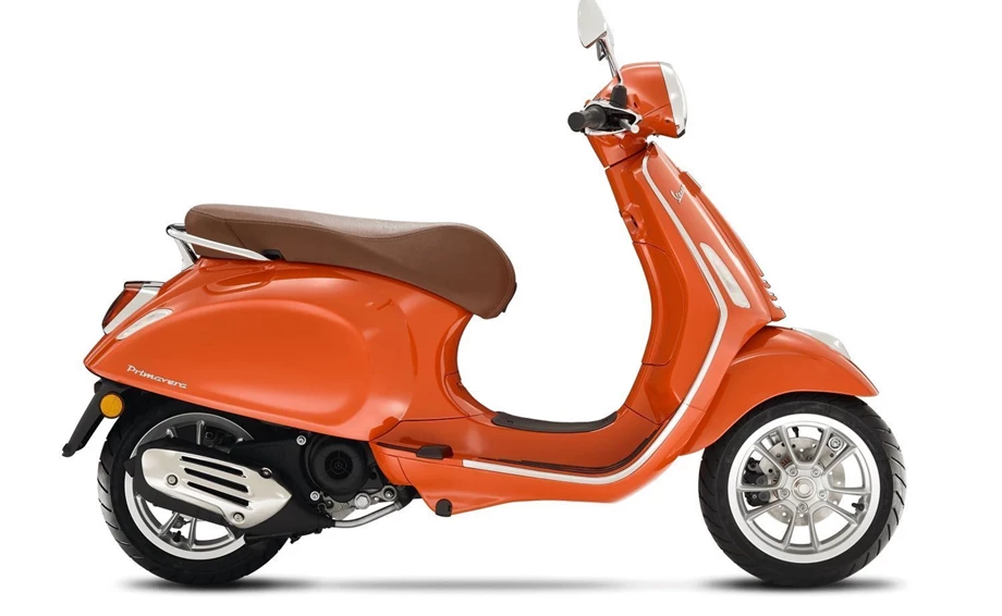 Verleihmotorrad Vespa Primavera 50 vom Händler BKM Bikes Handels GmbH Bild 4: Verleihmotorrad Vespa Primavera 50 vom Händler BKM Bikes Handels GmbH