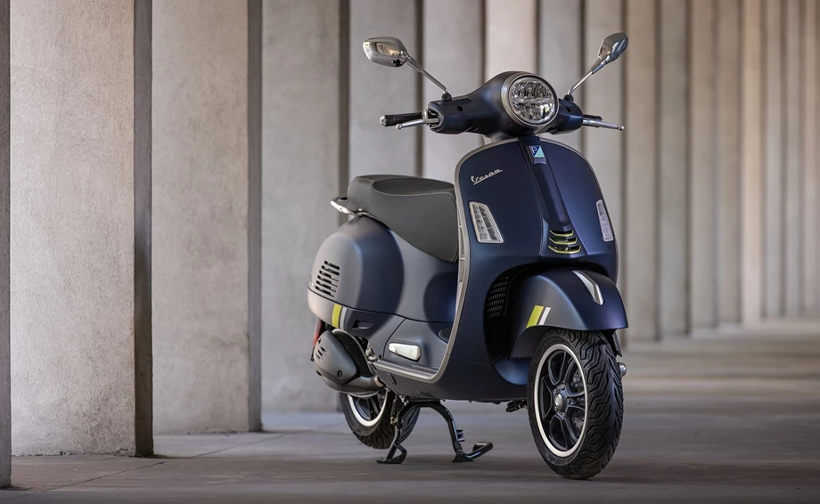 Verleihmotorrad Vespa GTS 310 vom Händler BKM Bikes Handels GmbH Bild 9: Verleihmotorrad Vespa GTS 310 vom Händler BKM Bikes Handels GmbH