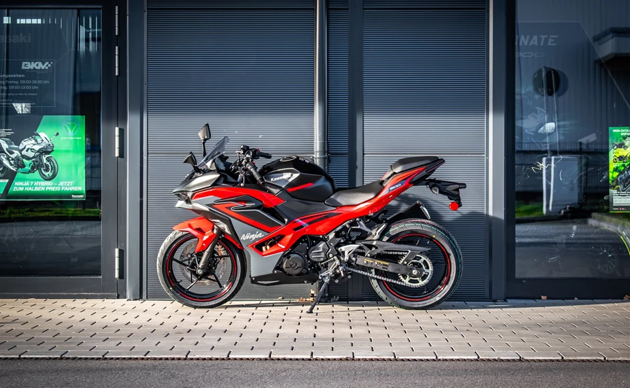 Verleihmotorrad Kawasaki Ninja 500 SE vom Händler BKM Bikes Handels GmbH Bild 4: Verleihmotorrad Kawasaki Ninja 500 SE vom Händler BKM Bikes Handels GmbH
