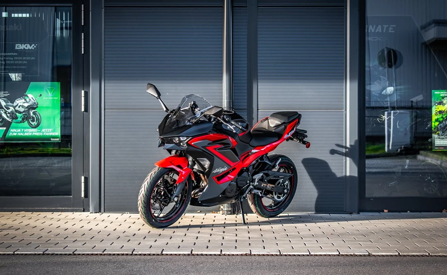 Verleihmotorrad Kawasaki Ninja 500 SE vom Händler BKM Bikes Handels GmbH Bild 5: Verleihmotorrad Kawasaki Ninja 500 SE vom Händler BKM Bikes Handels GmbH