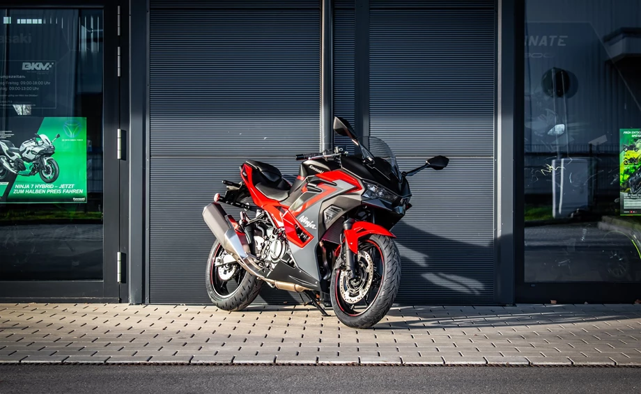 Verleihmotorrad Kawasaki Ninja 500 SE vom Händler BKM Bikes Handels GmbH Bild 6: Verleihmotorrad Kawasaki Ninja 500 SE vom Händler BKM Bikes Handels GmbH