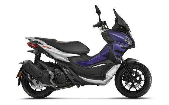 Verleihmotorrad Aprilia SR GT 125 vom Händler BKM Bikes Handels GmbH - Bild 1 Verleihmotorrad Aprilia SR GT 125 vom Händler BKM Bikes Handels GmbH - Bild 1