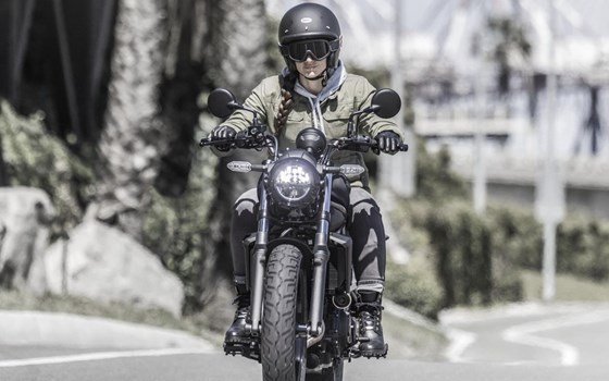 Verleihmotorrad Kawasaki Eliminator 500 vom Händler Motocenter Hegau GmbH - Bild 7 Verleihmotorrad Kawasaki Eliminator 500 vom Händler Motocenter Hegau GmbH - Bild 7