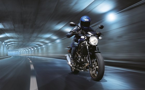Verleihmotorrad Suzuki SV650 vom Händler Motocenter Hegau GmbH - Bild 2 Verleihmotorrad Suzuki SV650 vom Händler Motocenter Hegau GmbH - Bild 2
