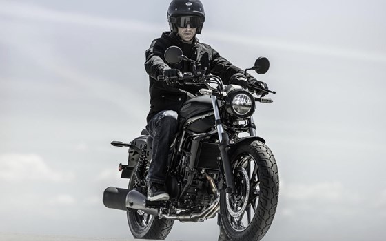 Verleihmotorrad Kawasaki Eliminator 500 vom Händler Motorrad Sell & Schepers GmbH - Bild 7 Verleihmotorrad Kawasaki Eliminator 500 vom Händler Motorrad Sell & Schepers GmbH - Bild 7