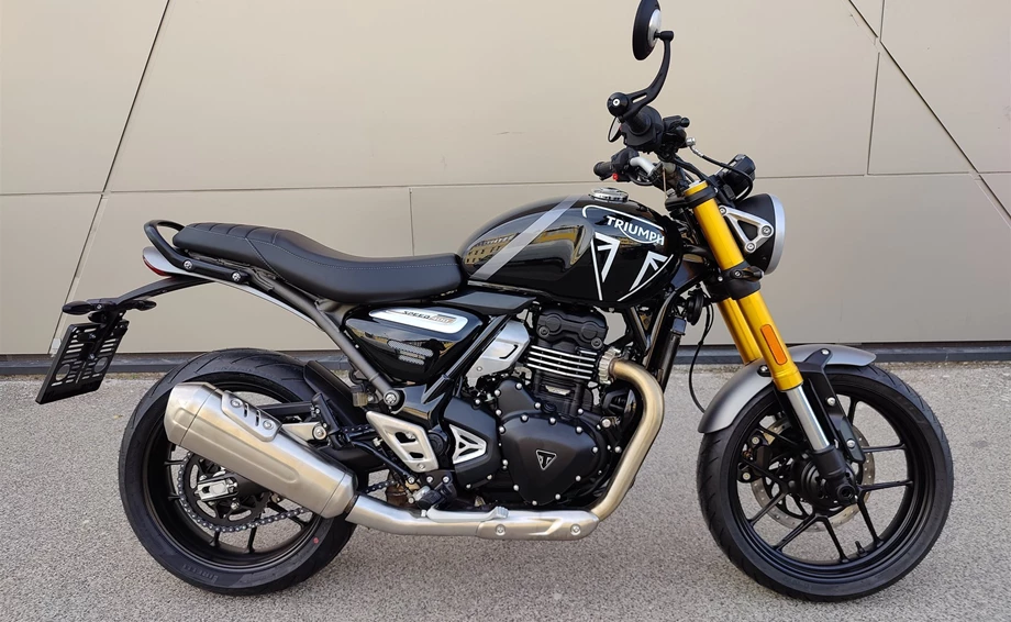 Verleihmotorrad Triumph Speed 400 vom Händler IL MOTO  Motorradhandel und Reparaturwerkstätte GesmbH Bild 1: Verleihmotorrad Triumph Speed 400 vom Händler IL MOTO  Motorradhandel und Reparaturwerkstätte GesmbH