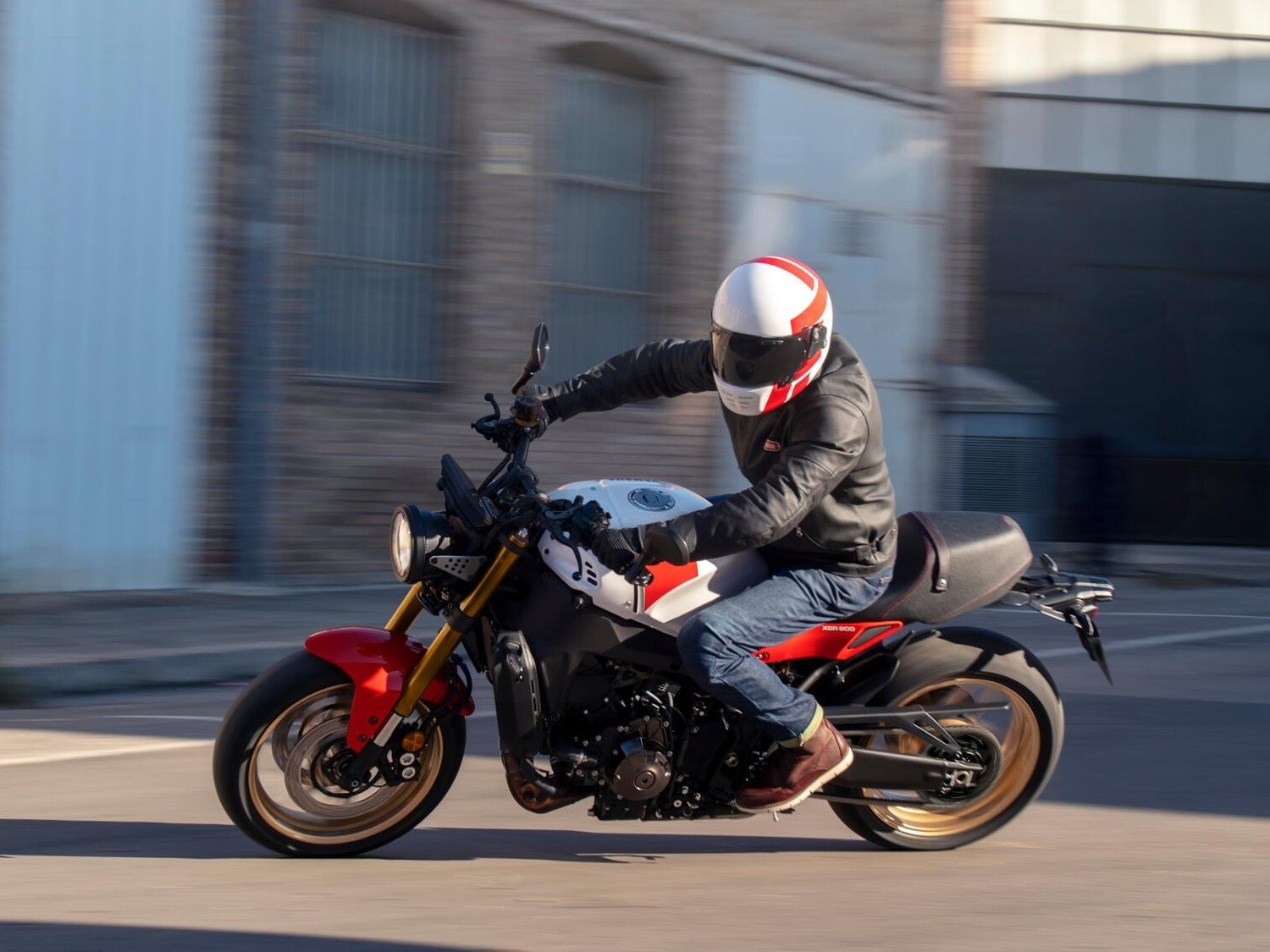 Yamaha XSR900