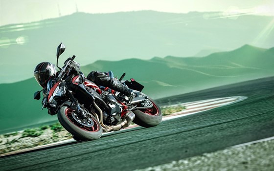 Verleihmotorrad Kawasaki Z900 vom Händler Motours Motorräder GmbH & Co. KG - Bild 7 Verleihmotorrad Kawasaki Z900 vom Händler Motours Motorräder GmbH & Co. KG - Bild 7