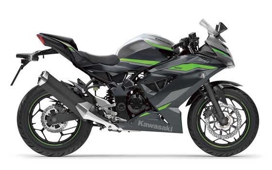 Verleihmotorrad Kawasaki Ninja 125 vom Händler O wie M Motorräder | Nachf. Sven-Olaf Timm e.K. - Bild 7