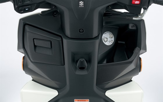 Verleihmotorrad Suzuki Avenis 125 vom Händler Motorrad Rubin GmbH & Co.KG - Bild 10 Verleihmotorrad Suzuki Avenis 125 vom Händler Motorrad Rubin GmbH & Co.KG - Bild 10
