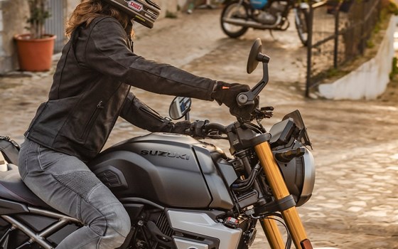 Verleihmotorrad Suzuki GSX-8T vom Händler Motorrad Oeler GmbH - Bild 2