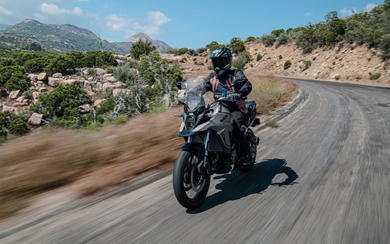 Verleihmotorrad Suzuki V-Strom 800 vom Händler Motorrad Oeler GmbH - Bild 4