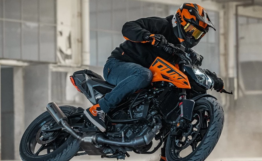 Verleihmotorrad KTM 125 Duke vom Händler MotoPro GmbH Bild 19: Verleihmotorrad KTM 125 Duke vom Händler MotoPro GmbH
