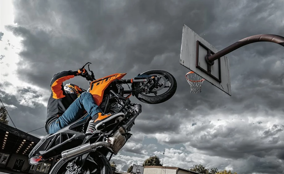 Verleihmotorrad KTM 125 Duke vom Händler MotoPro GmbH Bild 20: Verleihmotorrad KTM 125 Duke vom Händler MotoPro GmbH