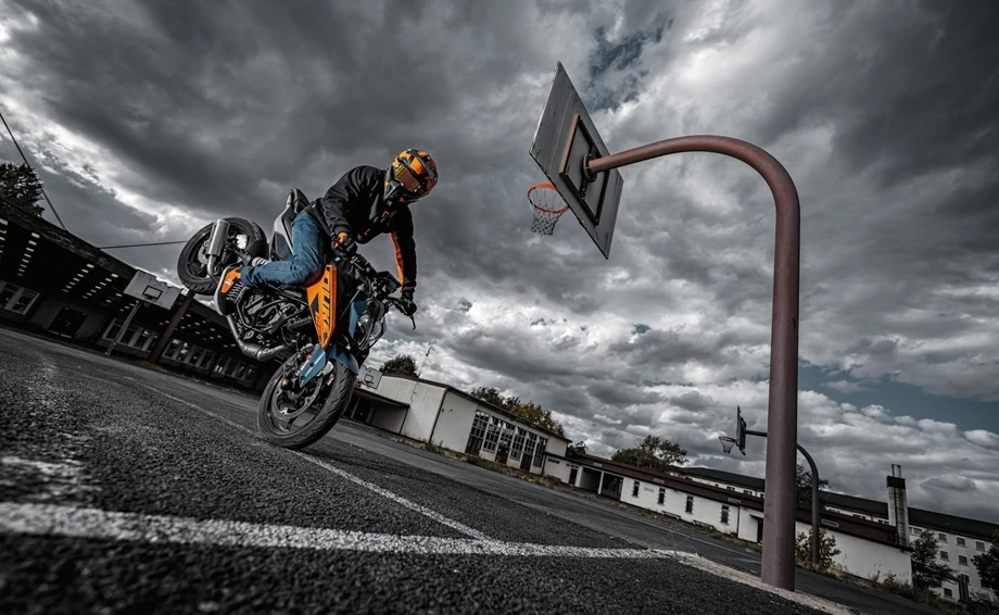 Verleihmotorrad KTM 125 Duke vom Händler MotoPro GmbH Bild 24: Verleihmotorrad KTM 125 Duke vom Händler MotoPro GmbH