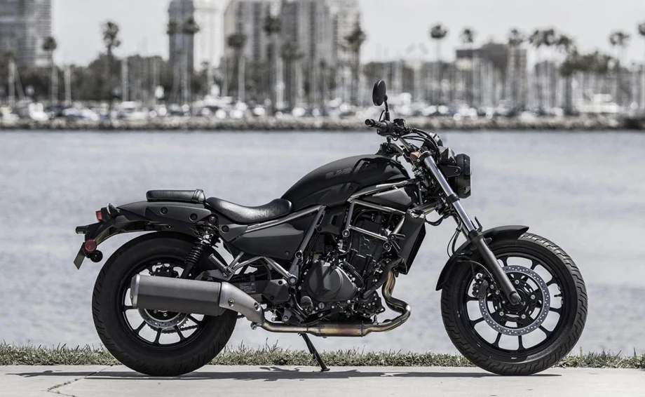 Verleihmotorrad Kawasaki Eliminator 500 vom Händler Zweiradtechnik Wagner GmbH Bild 12: Verleihmotorrad Kawasaki Eliminator 500 vom Händler Zweiradtechnik Wagner GmbH