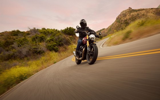 Verleihmotorrad Triumph Speed 400 vom Händler Zweiradtechnik Wagner GmbH - Bild 7