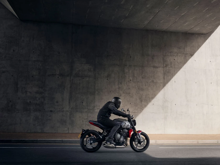 Verleihmotorrad Triumph Trident 660 vom Händler TRIUMPH Chemnitz Böttger und Budach OHG Bild 28: Verleihmotorrad Triumph Trident 660 vom Händler TRIUMPH Chemnitz Böttger und Budach OHG