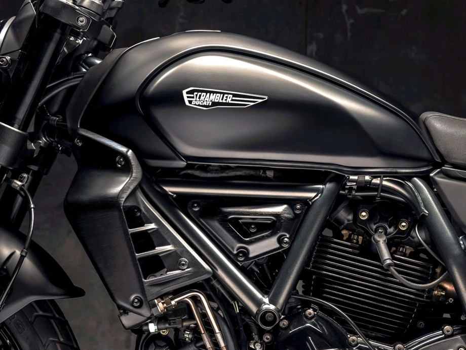 Verleihmotorrad Ducati Scrambler Icon Dark vom Händler O wie M Motorräder | Nachf. Sven-Olaf Timm e.K. Bild 14: Verleihmotorrad Ducati Scrambler Icon Dark vom Händler O wie M Motorräder | Nachf. Sven-Olaf Timm e.K.