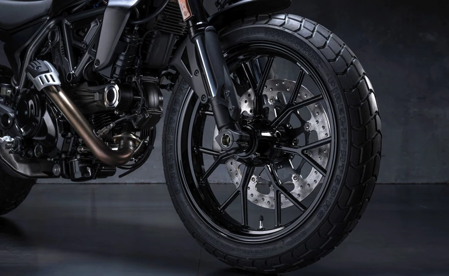 Verleihmotorrad Ducati Scrambler Icon Dark vom Händler O wie M Motorräder | Nachf. Sven-Olaf Timm e.K. Bild 15: Verleihmotorrad Ducati Scrambler Icon Dark vom Händler O wie M Motorräder | Nachf. Sven-Olaf Timm e.K.
