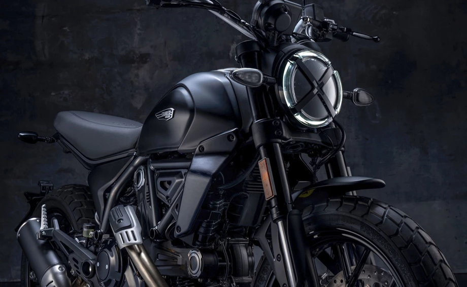Verleihmotorrad Ducati Scrambler Icon Dark vom Händler O wie M Motorräder | Nachf. Sven-Olaf Timm e.K. Bild 3: Verleihmotorrad Ducati Scrambler Icon Dark vom Händler O wie M Motorräder | Nachf. Sven-Olaf Timm e.K.