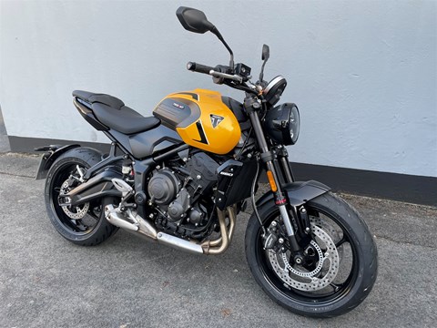 Triumph Trident 660