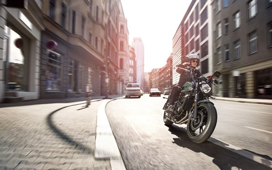Verleihmotorrad Kawasaki Vulcan S vom Händler WIKO Motorrad GmbH - Bild 10 Verleihmotorrad Kawasaki Vulcan S vom Händler WIKO Motorrad GmbH - Bild 10