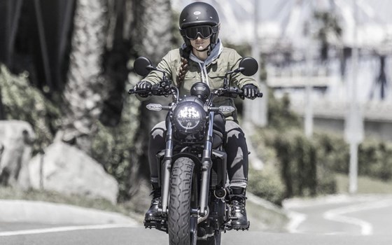 Verleihmotorrad Kawasaki Eliminator 500 vom Händler BLACK BIKE CRAFTRÄDER - Bild 7