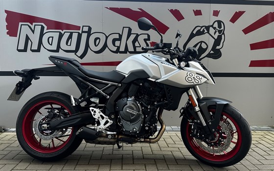 Verleihmotorrad Suzuki GSX-8S vom Händler Motorrad Naujocks - Bild 1