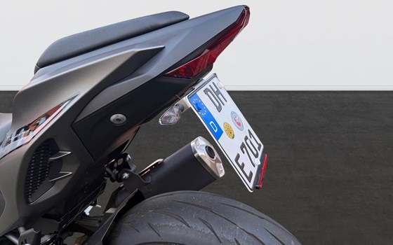Verleihmotorrad Kawasaki Z7 Hybrid vom Händler Hartmut Eils Motorradhandel - Bild 7