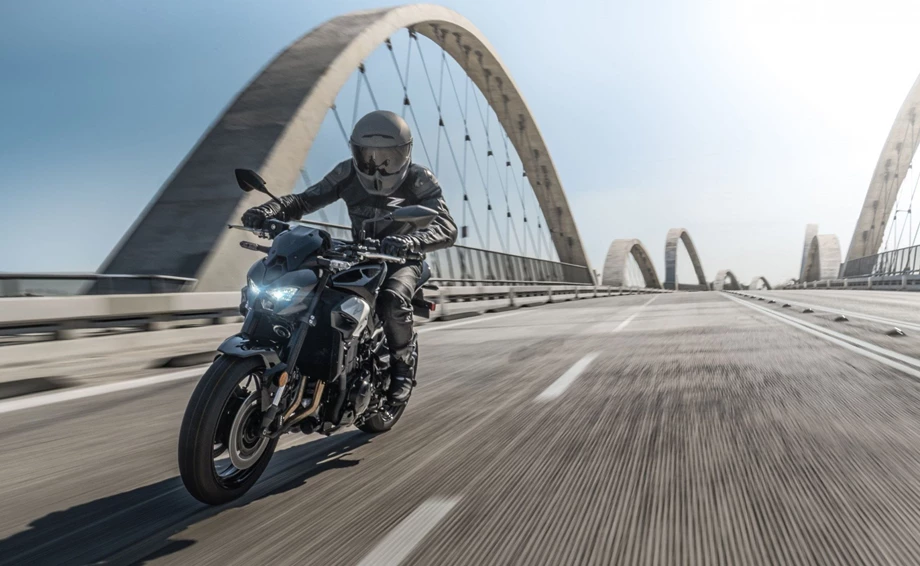 Verleihmotorrad Kawasaki Z900 vom Händler Hartmut Eils Motorradhandel Bild 6: Verleihmotorrad Kawasaki Z900 vom Händler Hartmut Eils Motorradhandel
