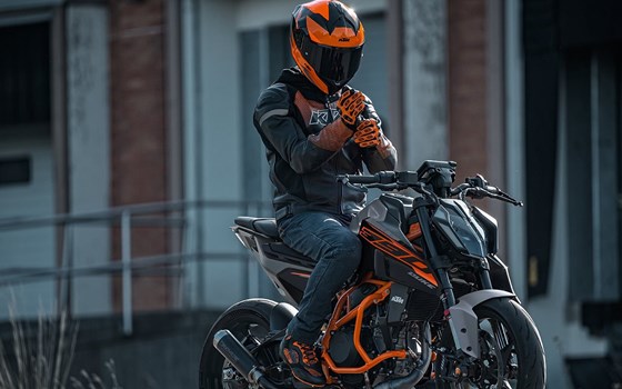 Verleihmotorrad KTM 390 Duke vom Händler Euro Motors Graz Motorradhandels GmbH - Bild 2