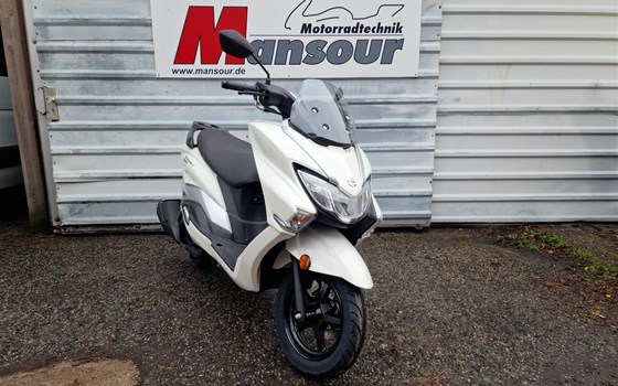 Verleihmotorrad Suzuki Burgman Street 125EX vom Händler Mansour Motorradtechnik - Bild 2 Verleihmotorrad Suzuki Burgman Street 125EX vom Händler Mansour Motorradtechnik - Bild 2