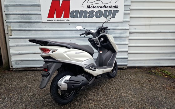 Verleihmotorrad Suzuki Burgman Street 125EX vom Händler Mansour Motorradtechnik - Bild 5 Verleihmotorrad Suzuki Burgman Street 125EX vom Händler Mansour Motorradtechnik - Bild 5