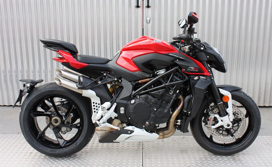 Verleihmotorrad MV Agusta Brutale 1000 RS vom Händler Zweirad Mildner Bild 1: Verleihmotorrad MV Agusta Brutale 1000 RS vom Händler Zweirad Mildner