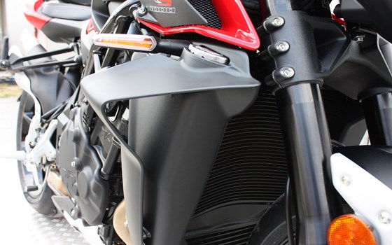 Verleihmotorrad MV Agusta Brutale 1000 RS vom Händler Zweirad Mildner - Bild 11 Verleihmotorrad MV Agusta Brutale 1000 RS vom Händler Zweirad Mildner - Bild 11