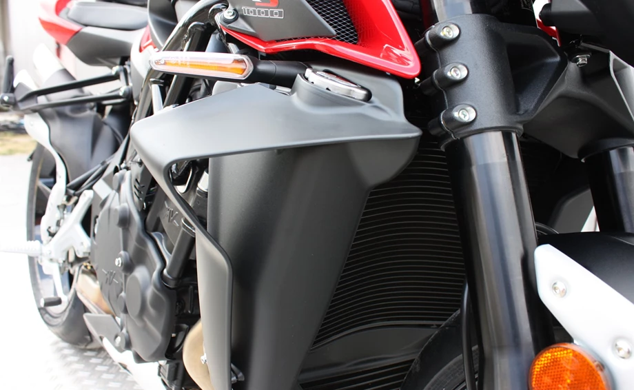 Verleihmotorrad MV Agusta Brutale 1000 RS vom Händler Zweirad Mildner Bild 11: Verleihmotorrad MV Agusta Brutale 1000 RS vom Händler Zweirad Mildner