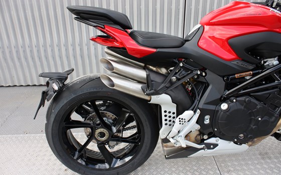 Verleihmotorrad MV Agusta Brutale 1000 RS vom Händler Zweirad Mildner - Bild 8 Verleihmotorrad MV Agusta Brutale 1000 RS vom Händler Zweirad Mildner - Bild 8