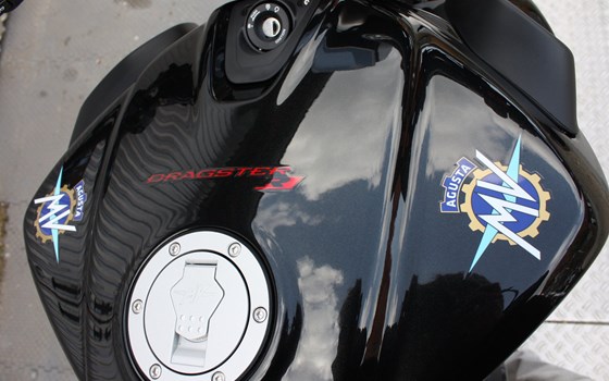Verleihmotorrad MV Agusta Dragster 800 R vom Händler Zweirad Mildner - Bild 10 Verleihmotorrad MV Agusta Dragster 800 R vom Händler Zweirad Mildner - Bild 10