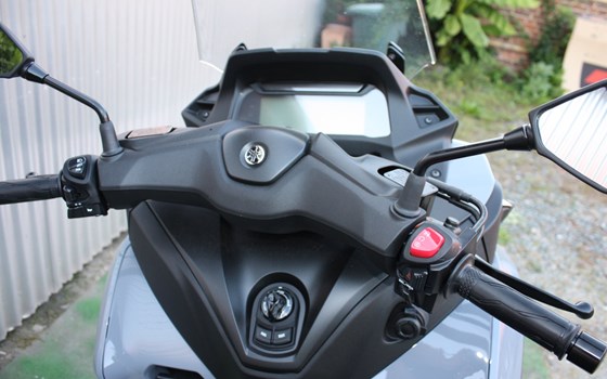 Verleihmotorrad Yamaha Tricity 300 vom Händler Zweirad Mildner - Bild 6 Verleihmotorrad Yamaha Tricity 300 vom Händler Zweirad Mildner - Bild 6