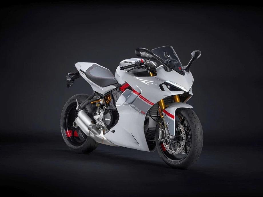 Verleihmotorrad Ducati SuperSport 950 S vom Händler O wie M Motorräder | Nachf. Sven-Olaf Timm e.K. Bild 2: Verleihmotorrad Ducati SuperSport 950 S vom Händler O wie M Motorräder | Nachf. Sven-Olaf Timm e.K.