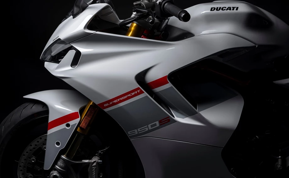 Verleihmotorrad Ducati SuperSport 950 S vom Händler O wie M Motorräder | Nachf. Sven-Olaf Timm e.K. Bild 7: Verleihmotorrad Ducati SuperSport 950 S vom Händler O wie M Motorräder | Nachf. Sven-Olaf Timm e.K.