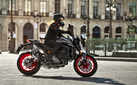 Verleihmotorrad Ducati Monster vom Händler O wie M Motorräder | Nachf. Sven-Olaf Timm e.K. - Bild 10