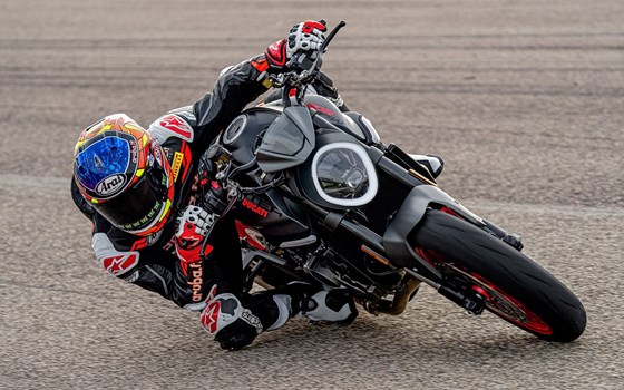Verleihmotorrad Ducati Monster vom Händler O wie M Motorräder | Nachf. Sven-Olaf Timm e.K. - Bild 4