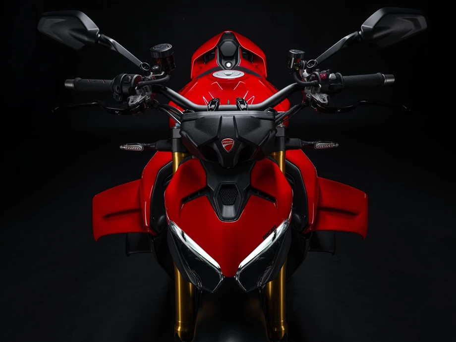 Verleihmotorrad Ducati Streetfighter V4 S vom Händler O wie M Motorräder | Nachf. Sven-Olaf Timm e.K. Bild 4: Verleihmotorrad Ducati Streetfighter V4 S vom Händler O wie M Motorräder | Nachf. Sven-Olaf Timm e.K.